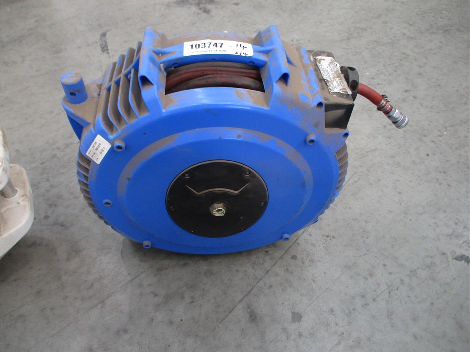 By The Vineyard Mixed Pack Pinot Grigio & Chardonnay (12x 750mL). SEA.