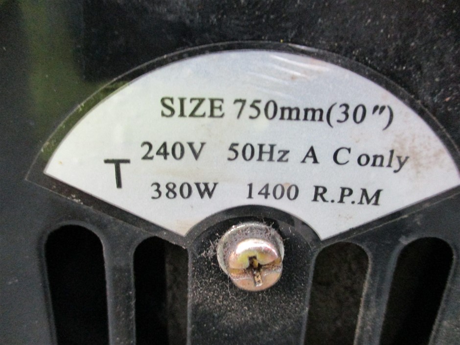 Duchesse De Paris Brut Blanc De Blancs NV (6x 750mL), France.