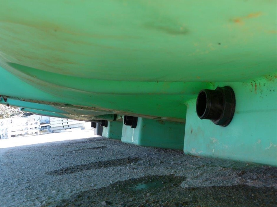 0.20 TCW yellow round various diamonds