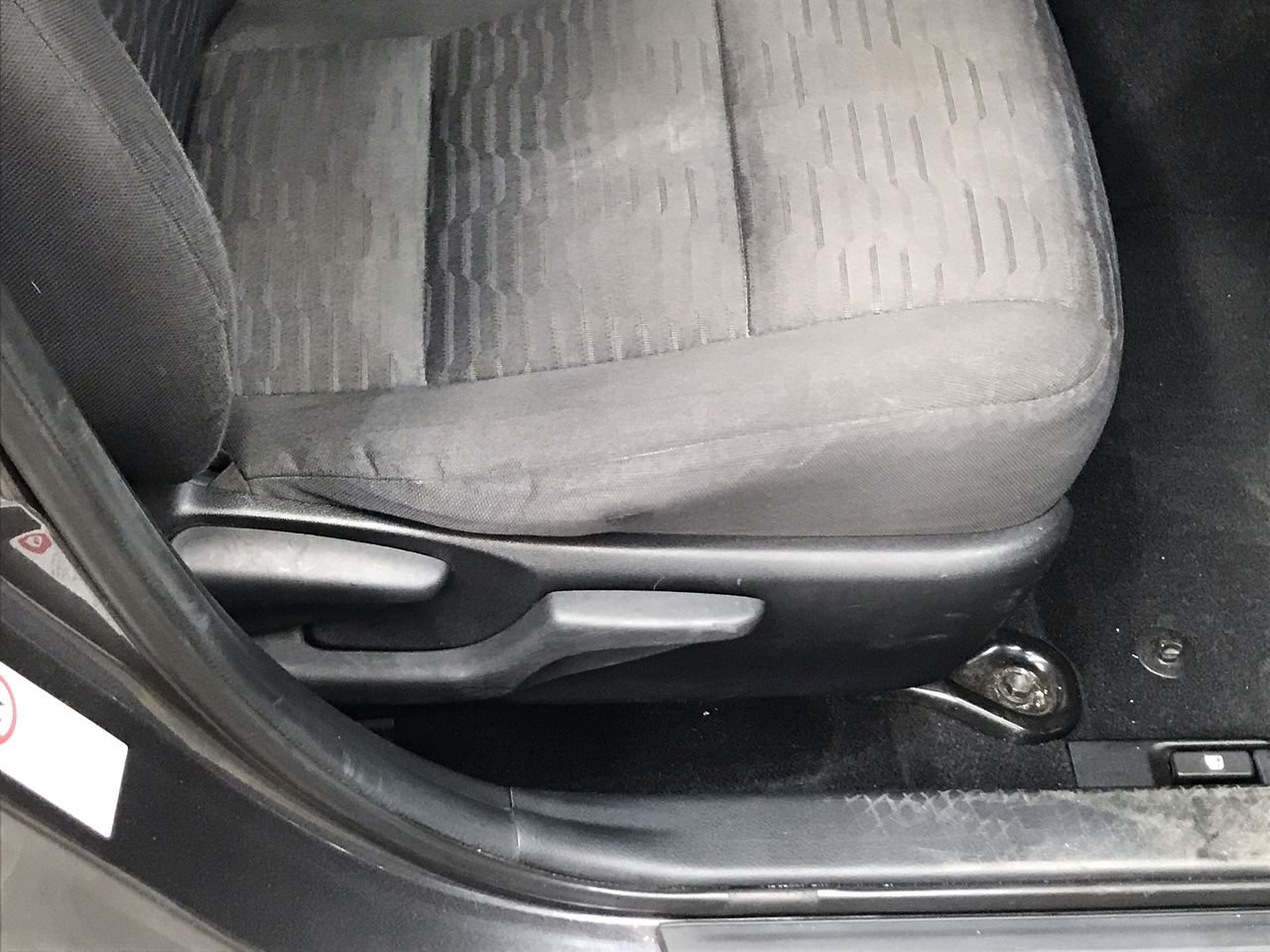 1966 Australia Silver Queen Elizabeth coin & 0.10 Xag silver bar x 4