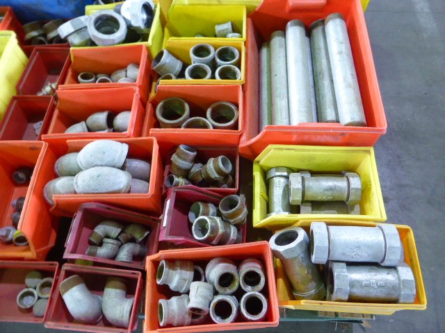 Vial full of Gold Leaf/Flake