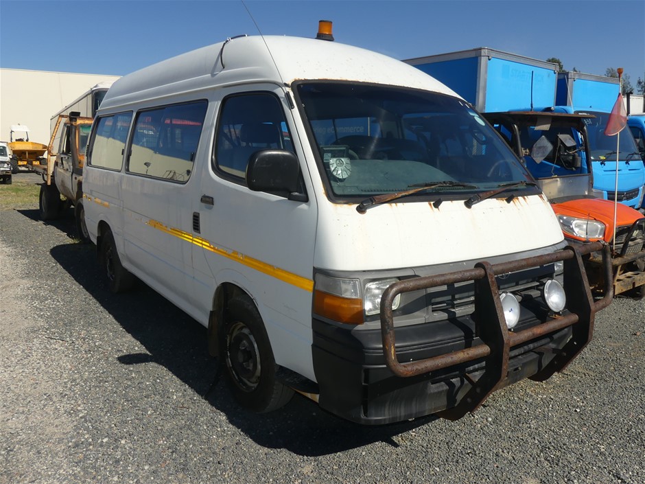 1.35 Ct Four Ct Round Garnet Gemstone