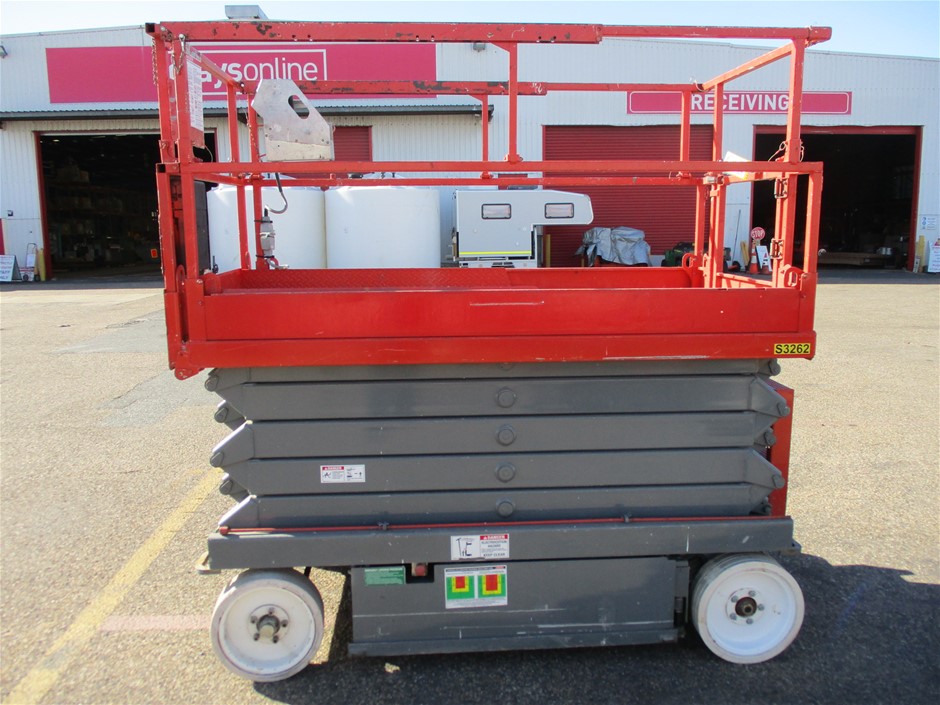 Pierre Delize Blanc De Blancs Brut NV (6x 750mL), France.