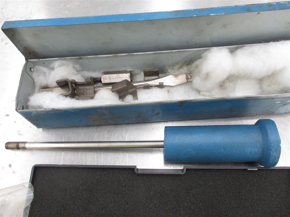 2.00ct Oval Cut GRA Certified Moissanite 925 Sterling Silver Ring - Size 8