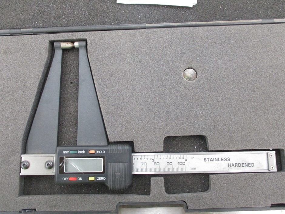 1.50ct Oval Cut GRA Certified Moissanite 925 Sterling Silver Ring - Size 7