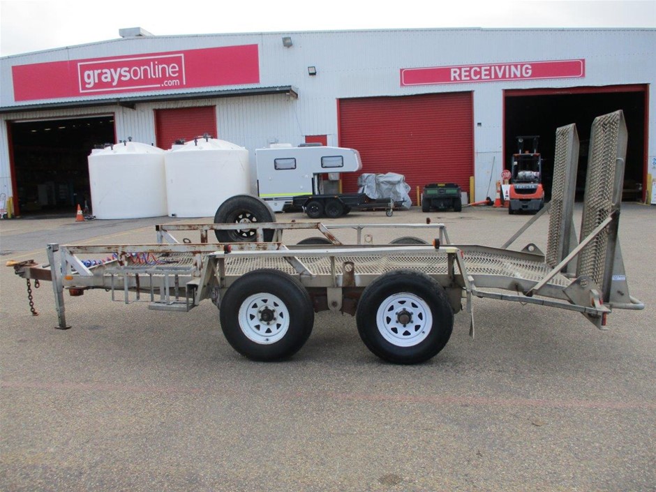 Laurent Perrier La Cuvee NV (1x 1.5L), France.