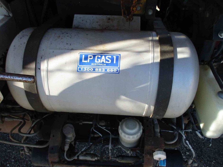 18K White Gold-Filled Single-Row Ring, Simulated Diamonds, Size 9