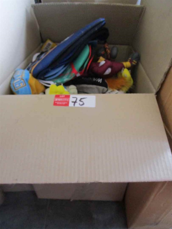 CARDS AGAINST HUMANITY: Red Box.