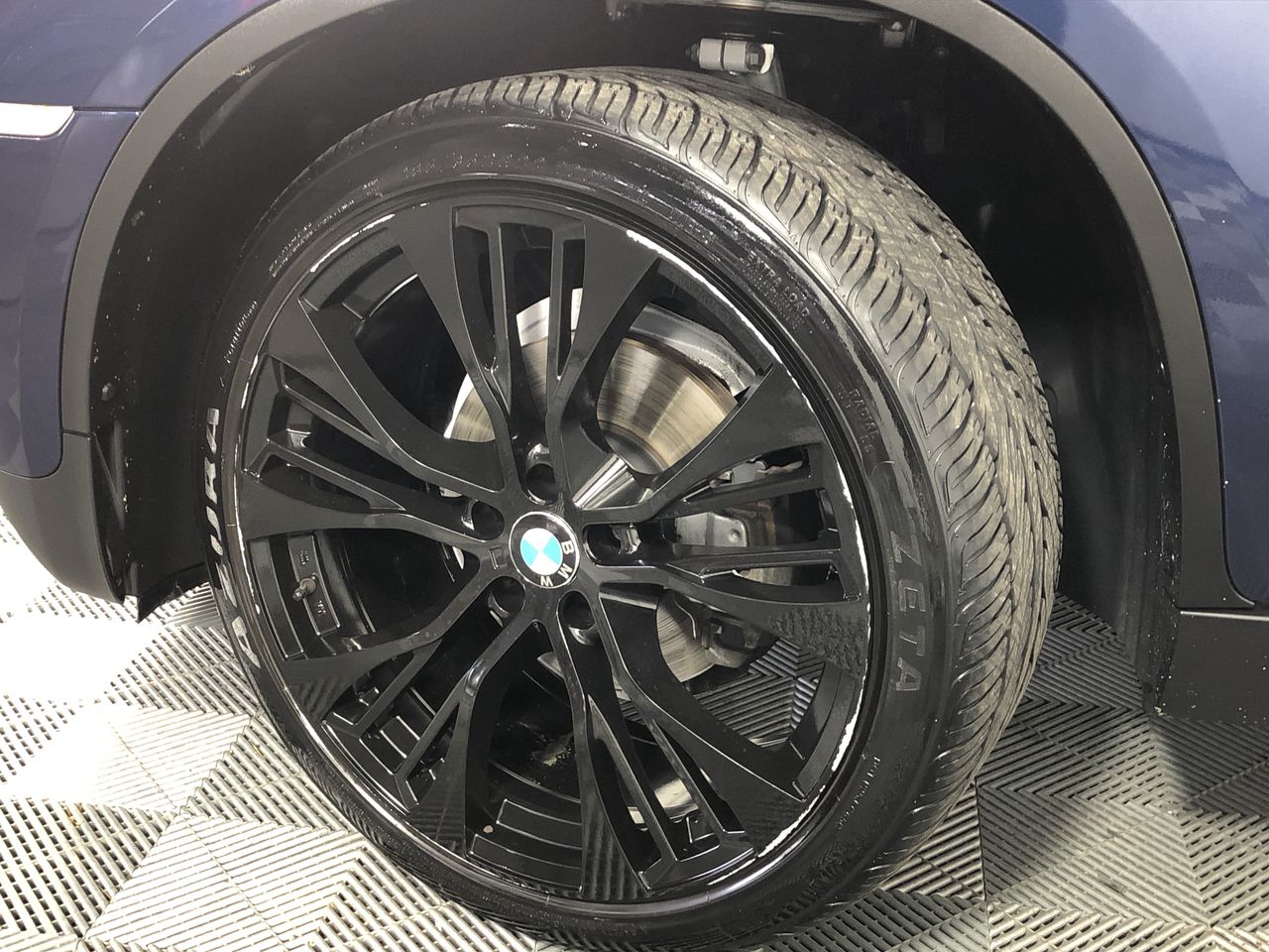 Certified International 22454 Tunisian Sunset Round Scallop Shaped Platter,