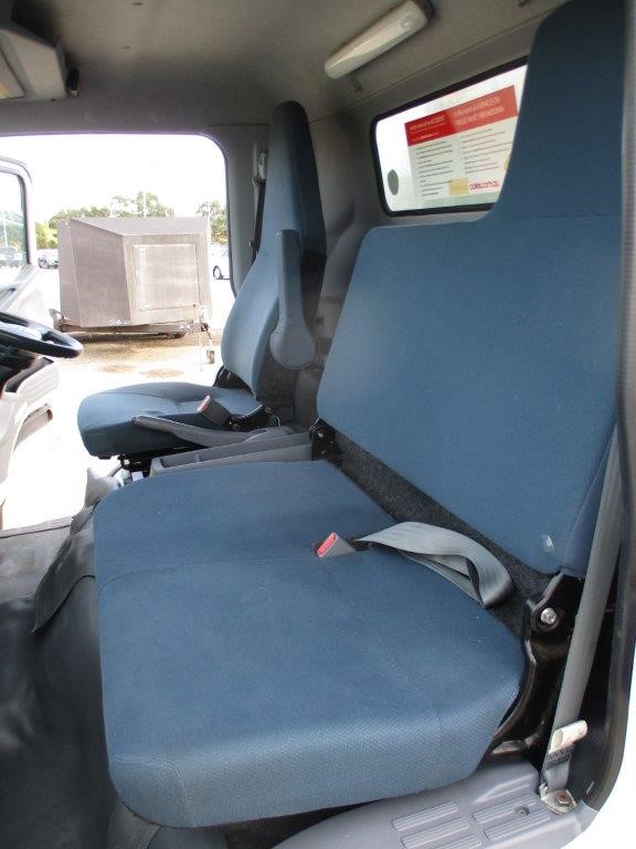 2.08ct Three Oval Rubies & Dia. 0.12ct Four Stones H/SI Ring 18K 