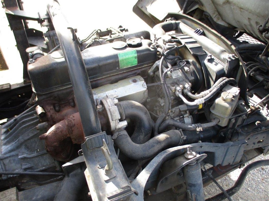 7-11mm White Pearls & Rhinestone Real Platinum Plated Drop Earrings