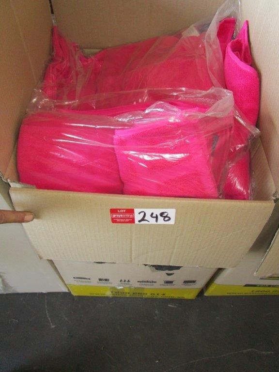 Quantity of 400 1800mm Star Pickets ( Unused),