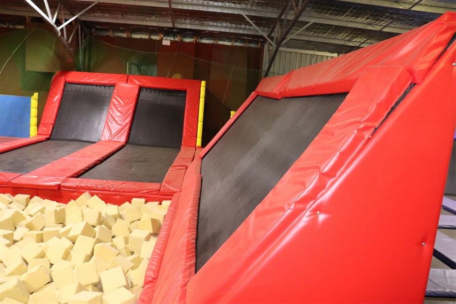 9K WHITE GOLD 0.03CT HI I1 DIAMOND AMETHYST ROSE GOLD