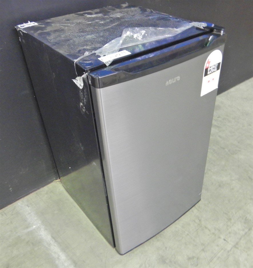 9K WHITE GOLD 0.10CT HI I1 DIAMOND PENDANT