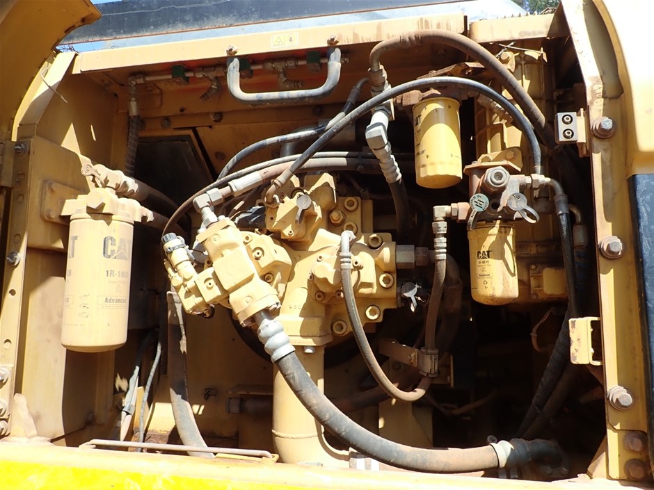 9K WHITE GOLD 0.50ct F VS DOUBLE LAB DIAMOND RING