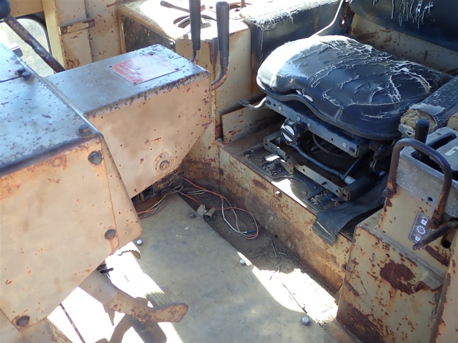 9K YELLOW GOLD 1.00ct F VS LAB DIAMOND CHANNEL SET BAND