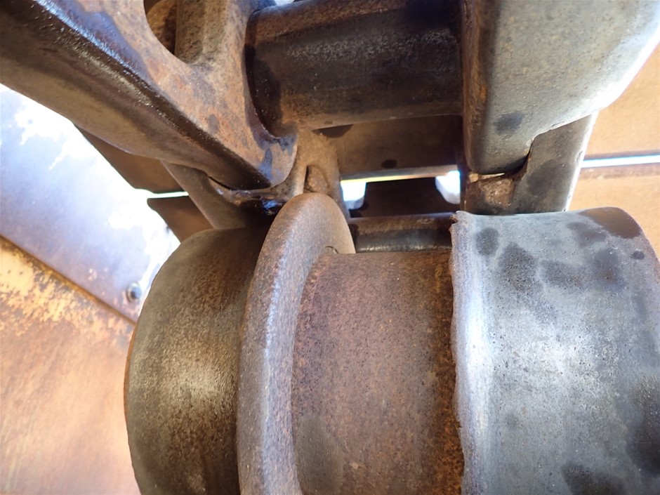 9K WHITE GOLD 1.25ct F VS LAB DIAMOND RND HALO RING