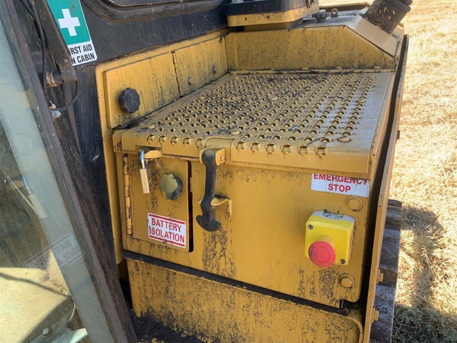 SIGNATURE Men's Lounge Shorts, Size L, Green.  Buyers Note - Discount Freig