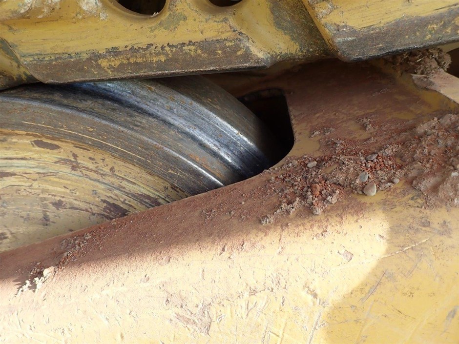 925 Sterling Silver Simulated Diamonds Hollow Heart Pendant Necklace