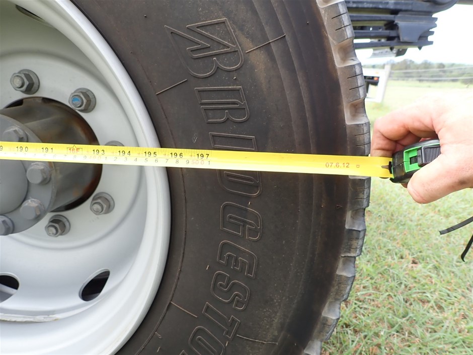 ROCKPORT Men's M7100 Prowalker, Sport White/Wheat, Size US 10.5 Narrow (K71