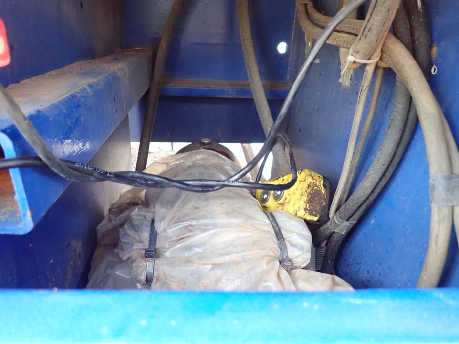 Panasonic PT-RZ570WA DLP Projector