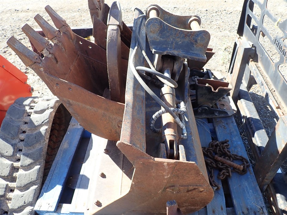 SAFCO PRODUCTS Onyx Mesh Off-Surface Desk Organizer 3604BL, Black Powder Co