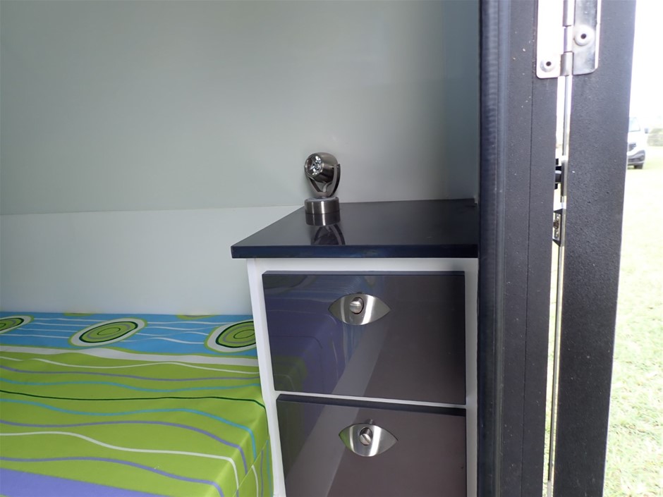 TOMMEE TIPPEE Twist and Click Advanced Nappy Bin, Eco-Friendlier System, In