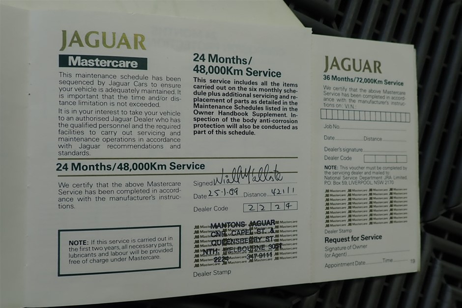 AMAZON BASICS Foldable Metal Wire Dog Crate with Tray, Single Door, 55cm Le