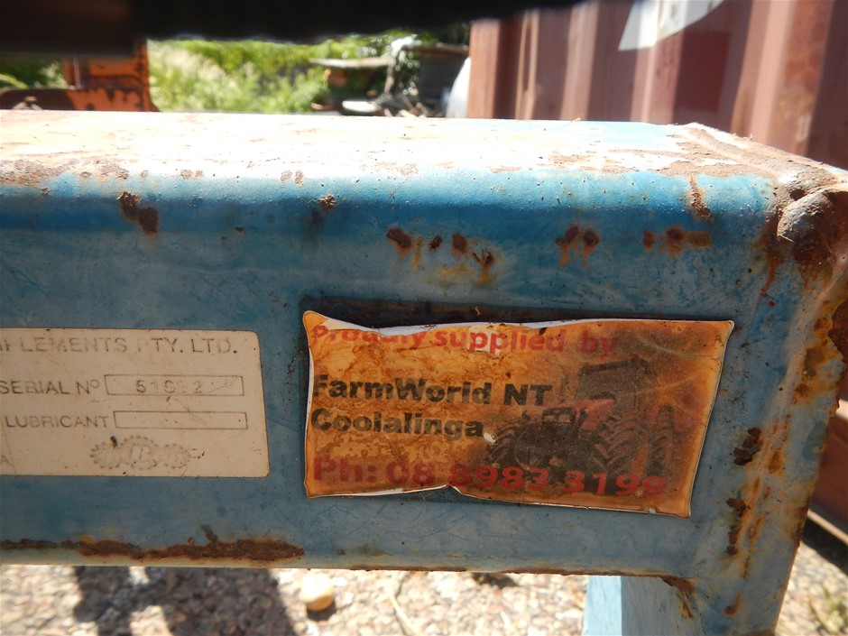 8-9mm Pearl & Swarovski Crystal & Initial Letter 'O' Charm Bracelet