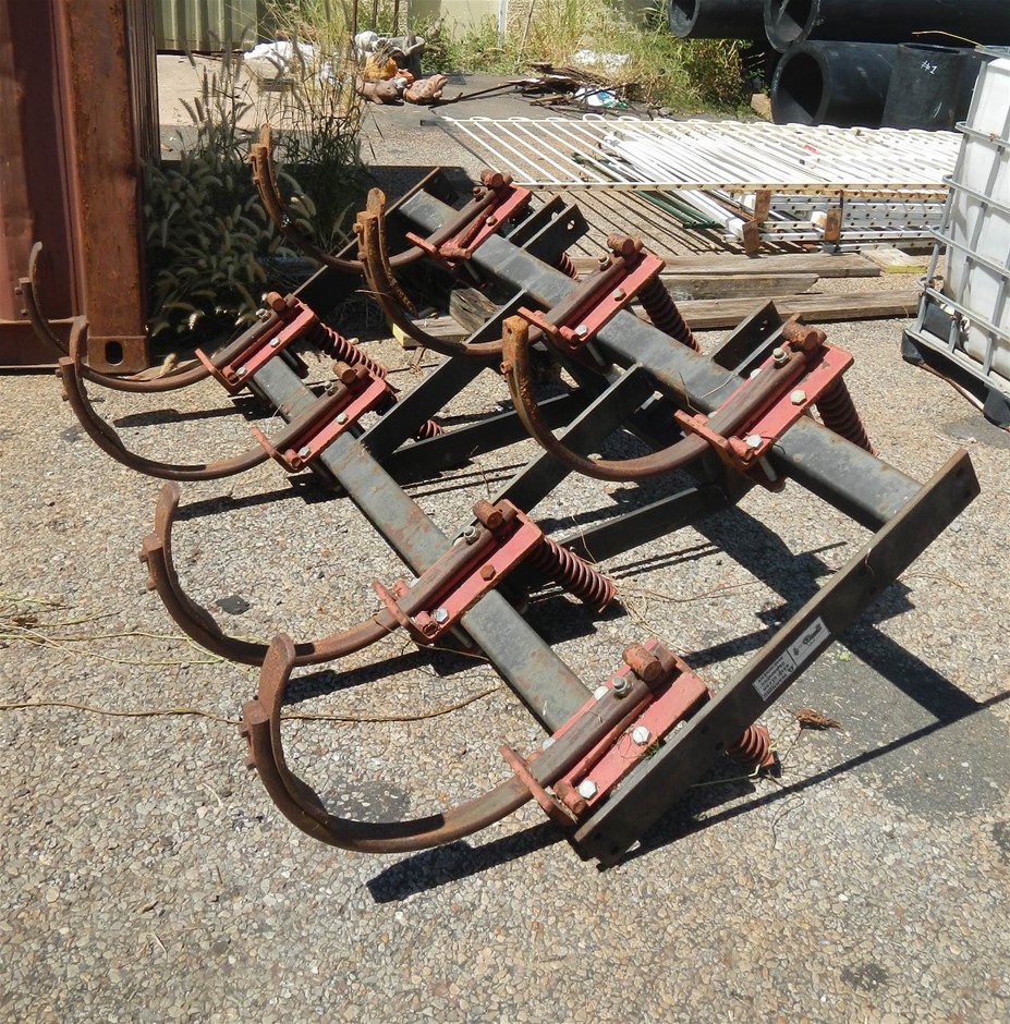 De Bortoli `Sacred Hill` Sparkling Brut NV (6x 750mL), Riverina, NSW.