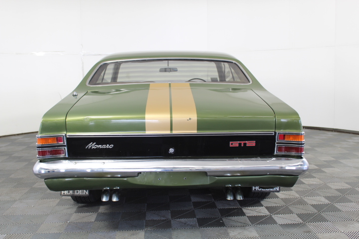 Lindeman's Early Harvest Crisp Chardonnay (6x 750mL).