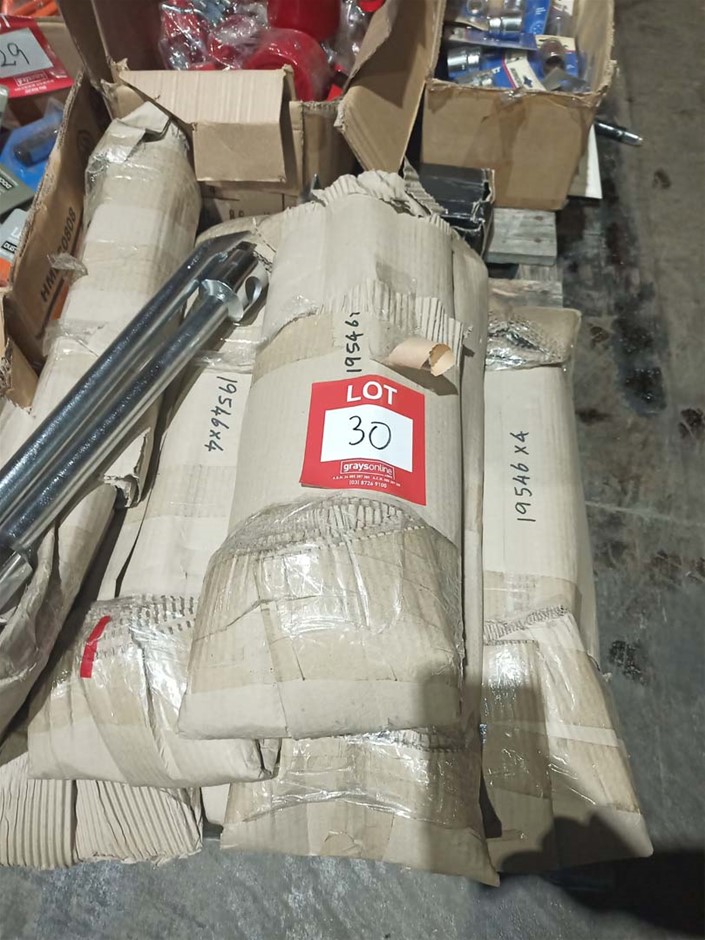 HUGGIES 184pk Ultra Dry Nappies for Boys, Size 3, 6-11kg, Mickey Mouse. N.B