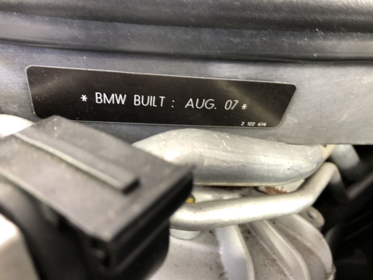 Rubbermaid Roughneck Tote 3 Gal, 6 Pack, Made in USA, Dark Indigo Metallic,