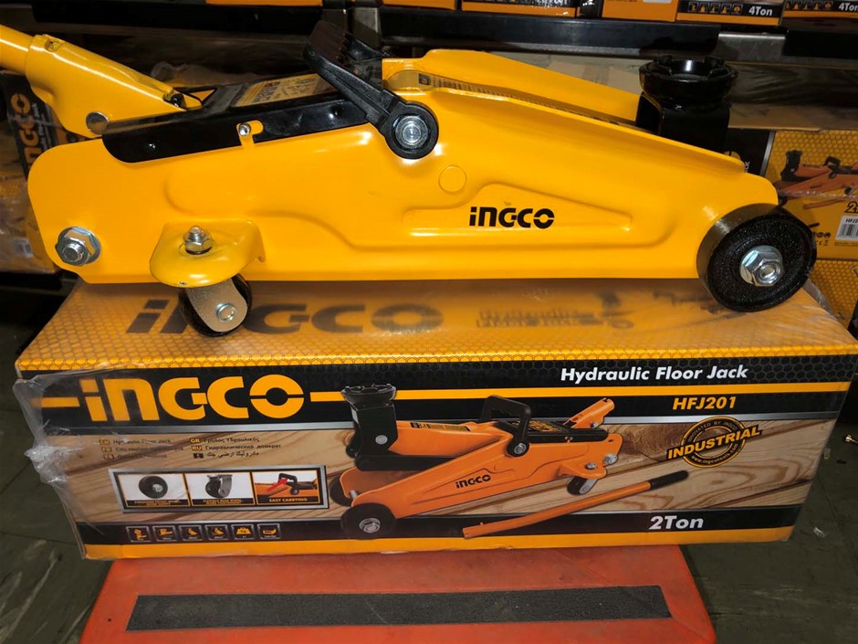 Columbia Men's Newton Ridge Plus 2 Suede WP waterproof mid rise hiking boot