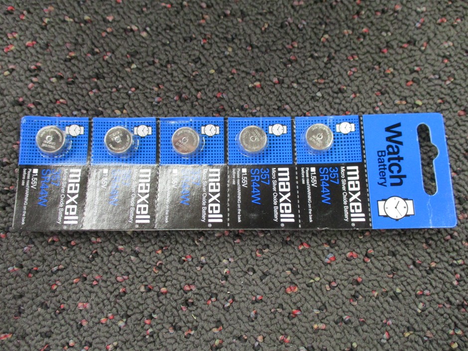 Quantity of 1 17.5-25 Earthmoving Tyre ( Unused)