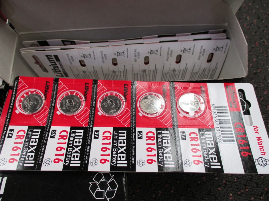 LODGE Cast Iron Skillet w/ Hot Handle Holder, 10.25", L8SK3ASHH41B.