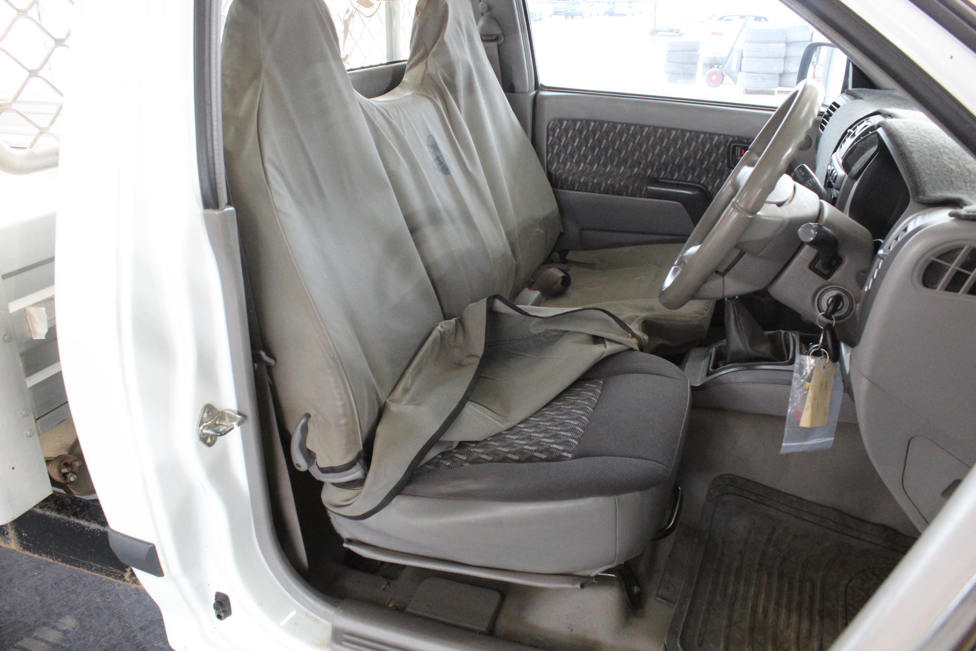 4 x SPORN Ultimate Control Dog Harness, Black, Large/Extra Large.