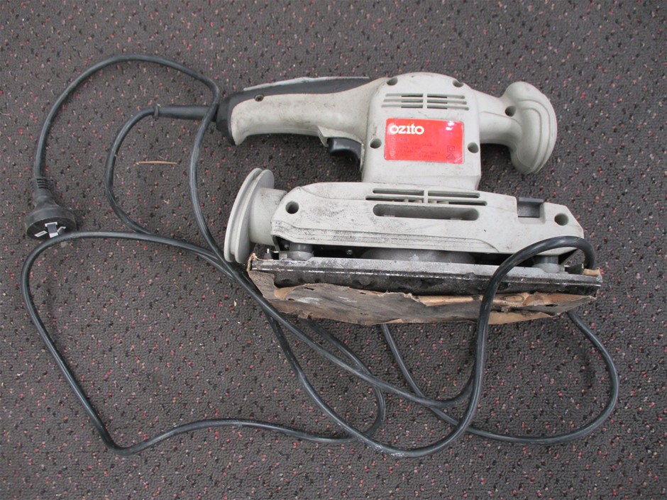 0.07 Carat round 2 white diamond