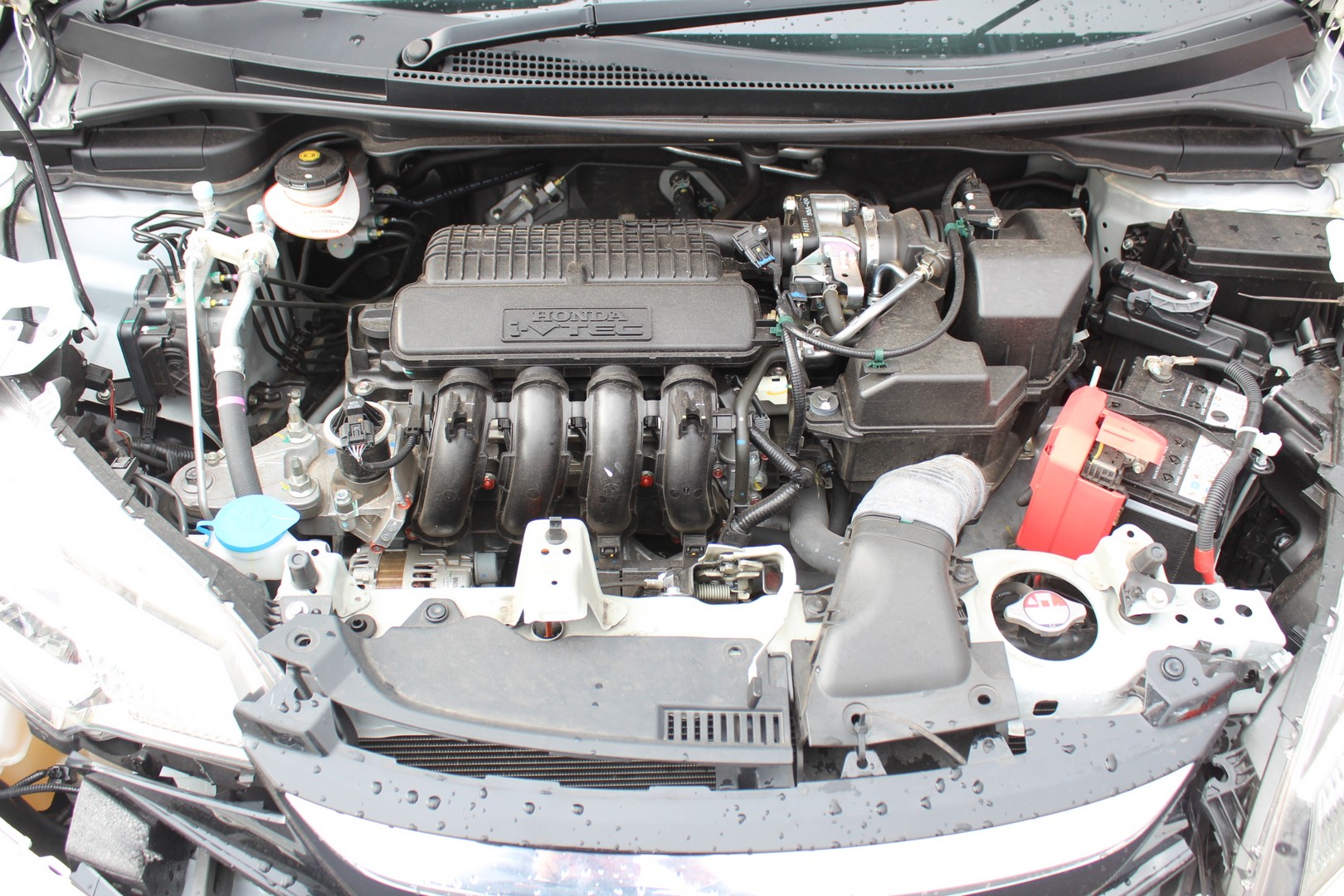 2.65 Carat White/off white diamond various bulk