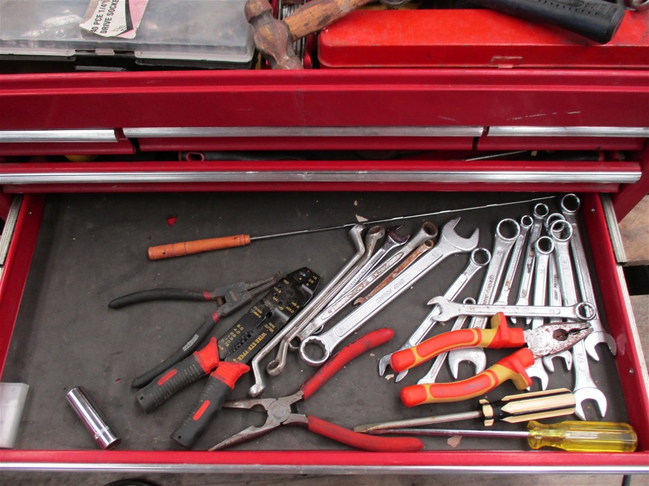 1/10 Oz 999.5 Silver Red Kangaroo & Joey 2025 Australian Bullion Merchants