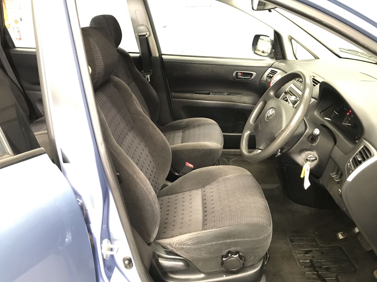 Mixed Brand Headphones And Gaming Headsets Lot