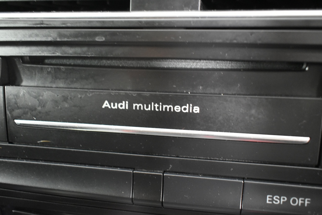 CALVIN KLEIN JEANS Men's Belted Cargo Shorts, Size 32W, 100% Cotton, Black