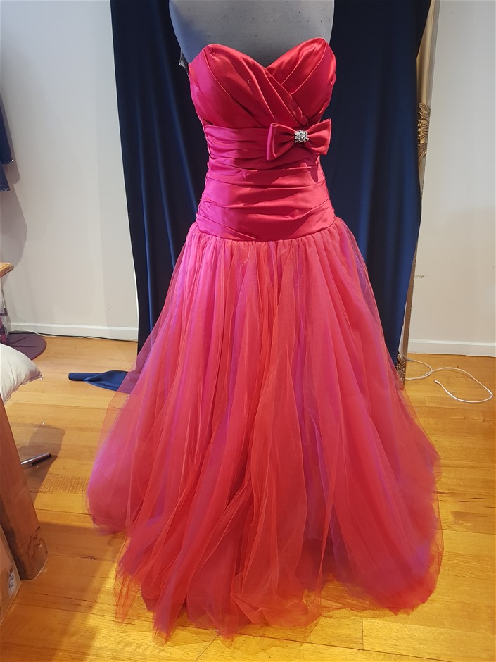 De Bortoli `Sacred Hill` Sparkling Brut NV (6x 750mL), Riverina, NSW.