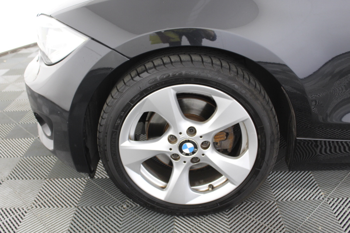 Rhodium Plated Men's Band Ring (4mm) - US Size 11