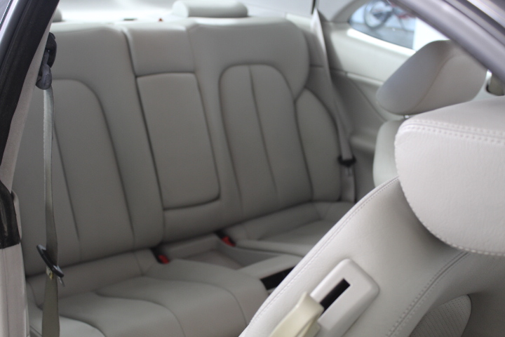 Designer Plain Locket Necklace in Silver