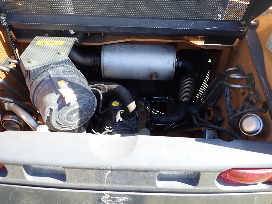 Stunning Yellow Gold Plated Champagne Crown Heart Ring - US Size 6