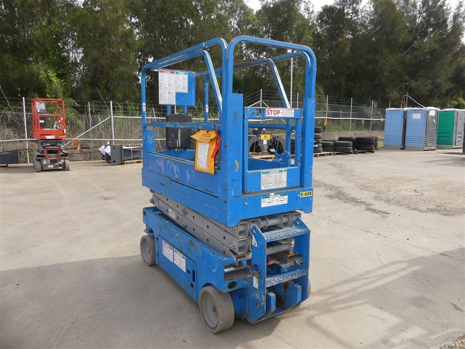 5.88 Carats Blue Sapphire