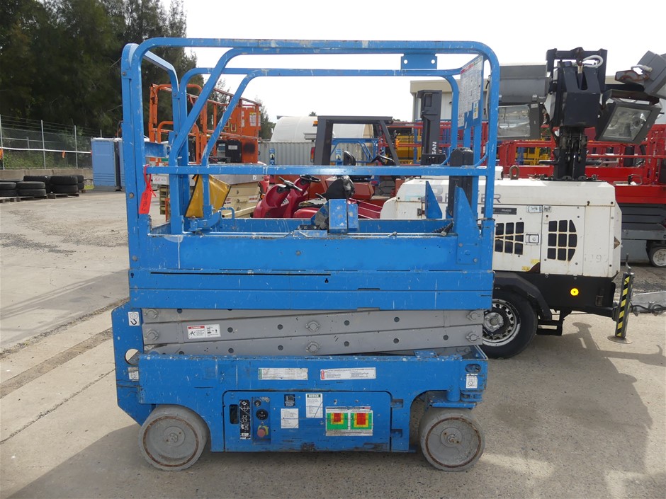 7.36 Carats Cornflower Tanzanite