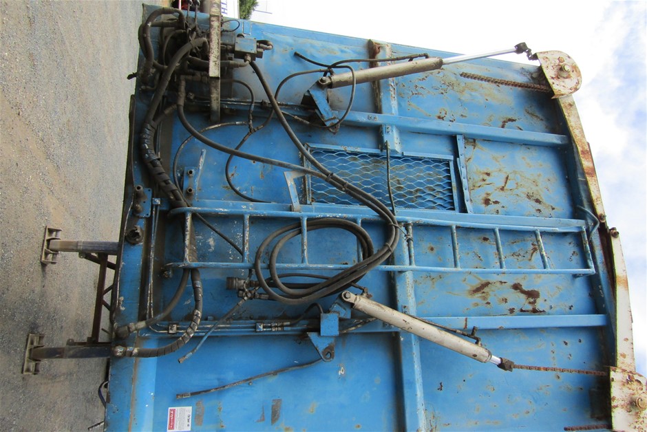 DYSON Airstrait Straightener, Bright Nickel/Rich Copper, 408204-01.