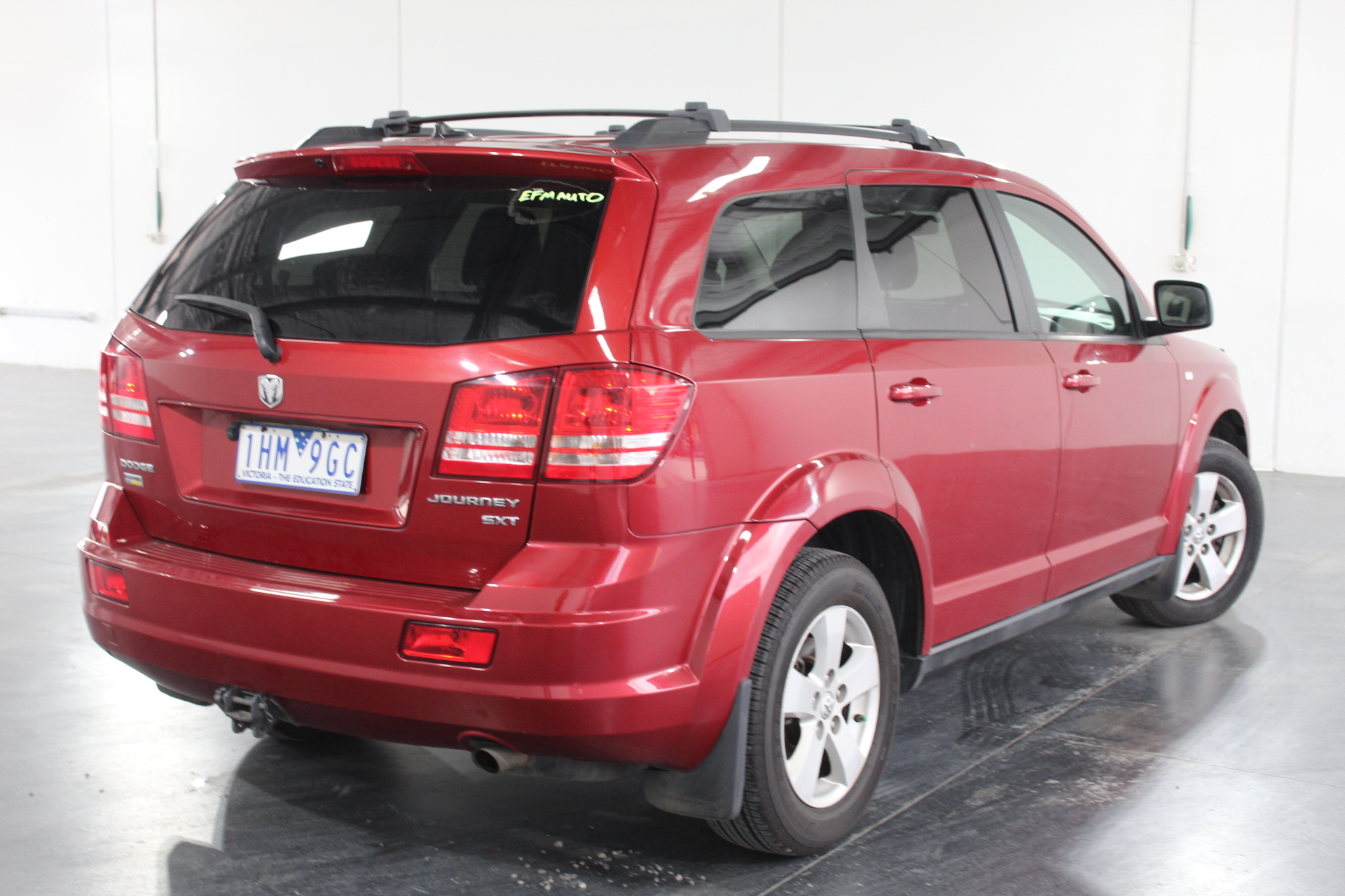 BULOVA Men's Classic Stainless Steel Diamond Dial Quartz Watch, Silver-Tone